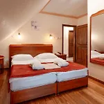 Fried Kastely Hotel Simontornya