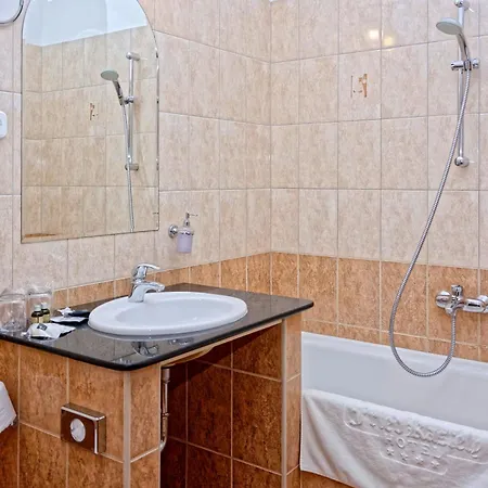 Fried Kastely Hotel 3*