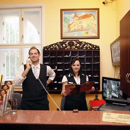 Fried Kastély Hotel