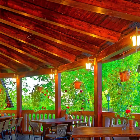 Fried Kastely Otel 3*