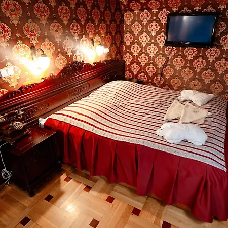 Fried Kastely Hotel Simontornya
