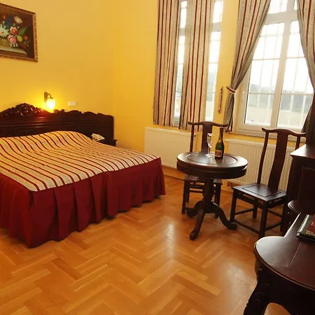 Fried Kastely Otel 3*