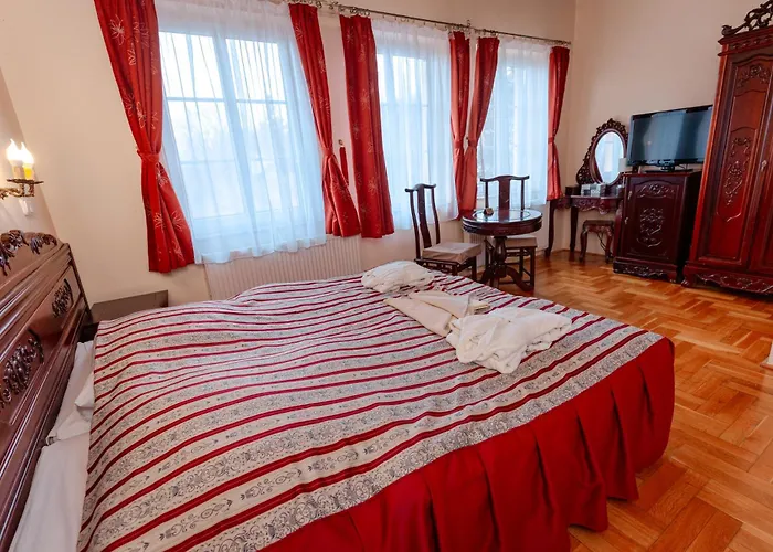 Fried Kastely Hotel Simontornya